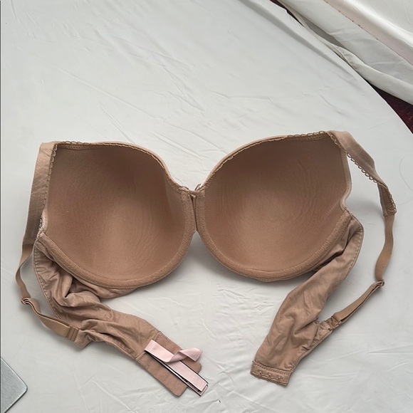 Victoria’s Secret Body by Victoria lined perfect coverage nude bra - Picture 5 of 8